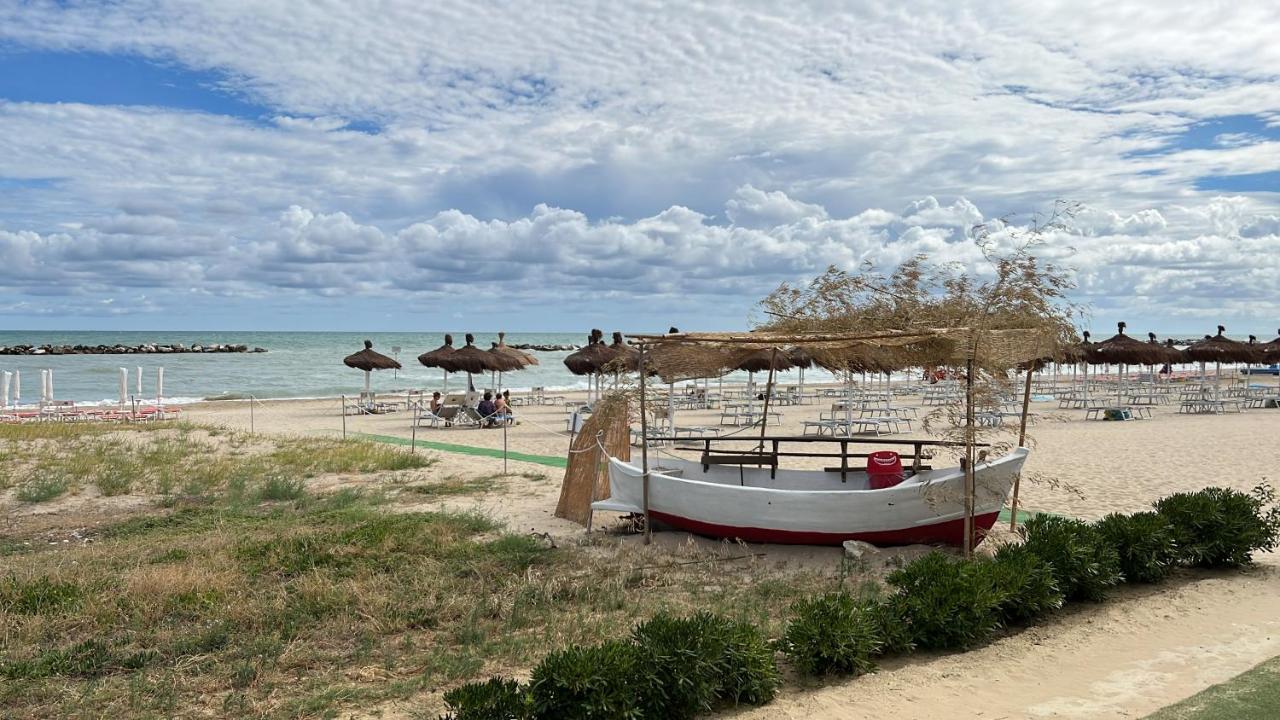 Abruzzodamare Amazing Apartments With Romantic Sea View フランカヴィッラ・アル・マーレ エクステリア 写真