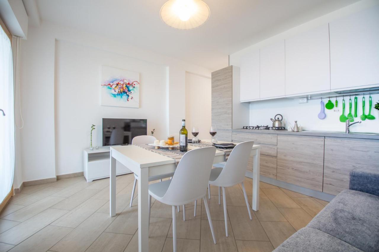 Abruzzodamare Amazing Apartments With Romantic Sea View フランカヴィッラ・アル・マーレ エクステリア 写真