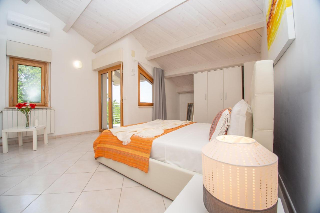 Abruzzodamare Amazing Apartments With Romantic Sea View フランカヴィッラ・アル・マーレ エクステリア 写真
