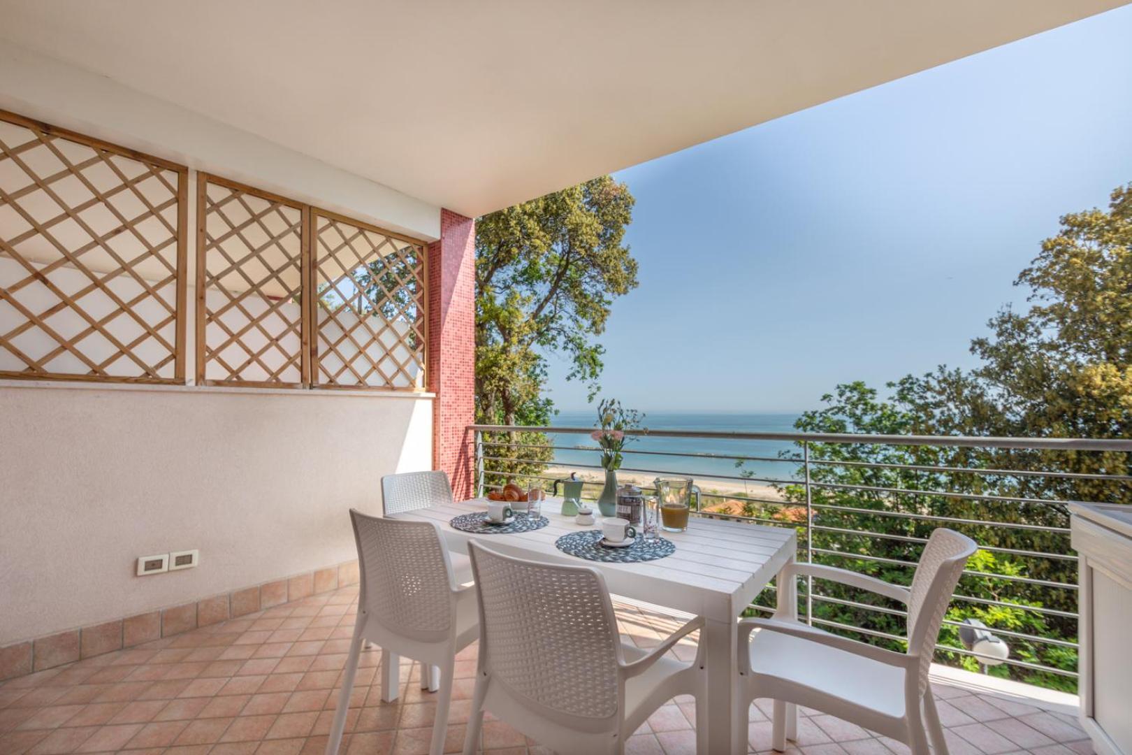 Abruzzodamare Amazing Apartments With Romantic Sea View フランカヴィッラ・アル・マーレ エクステリア 写真
